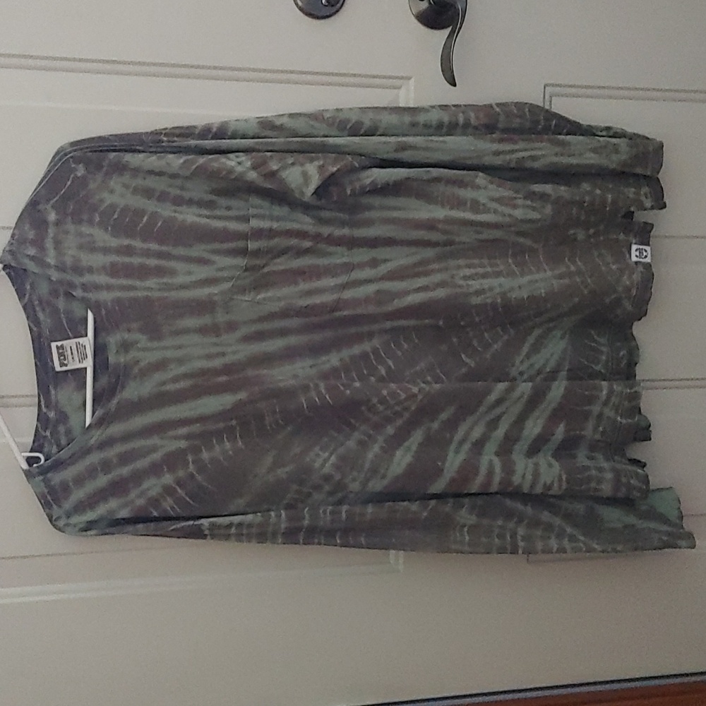 VS PINK long sleeve tee